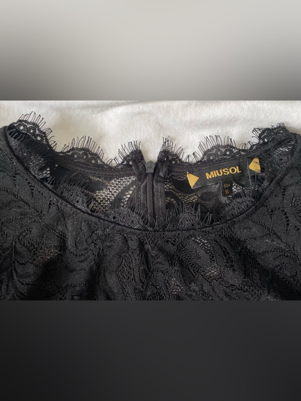 Miusol Black Lace Formal Evening Dress - Picture 11 of 16